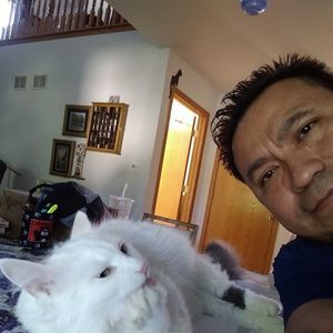 Meet your Posher, Adelio